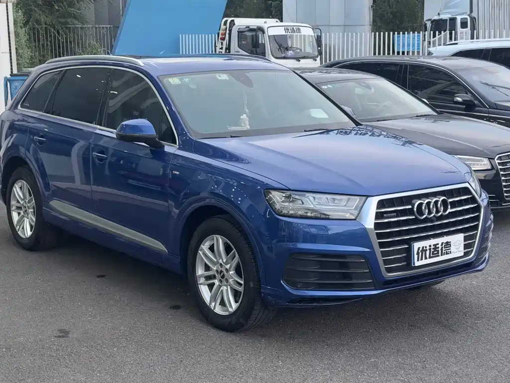 Audi Q7 — фото 2