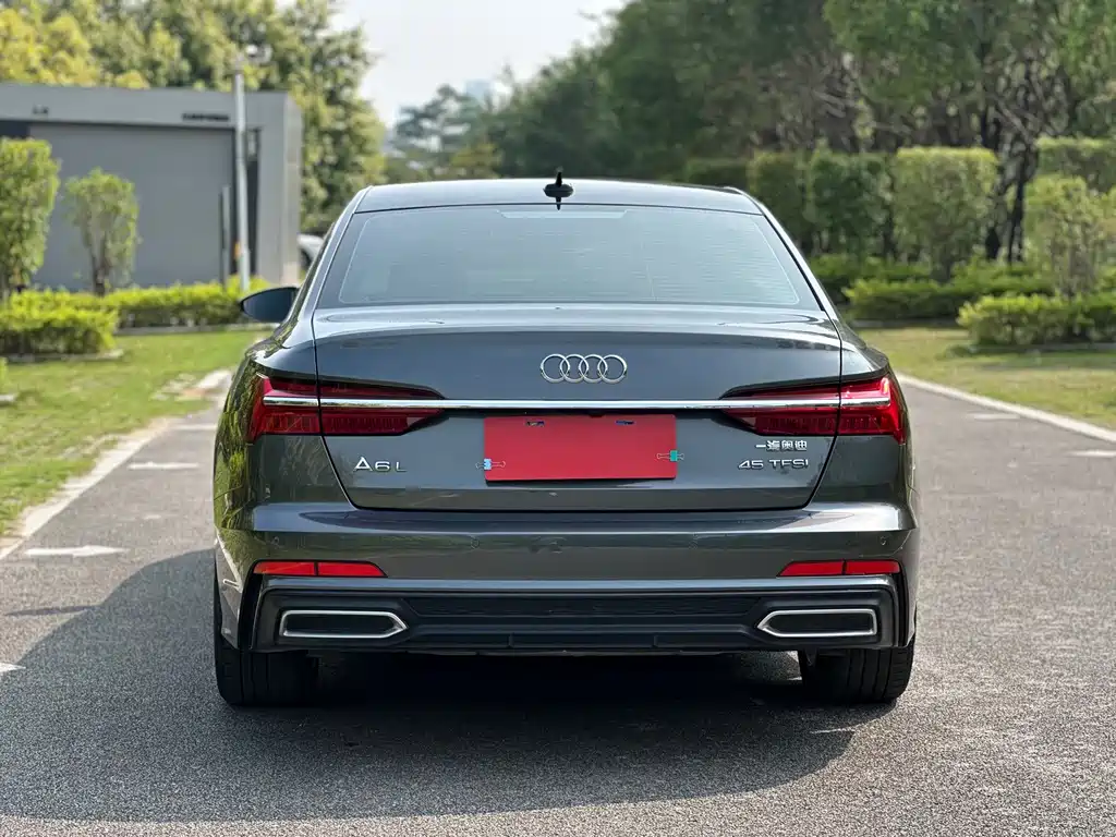 Audi A6L — фото 5