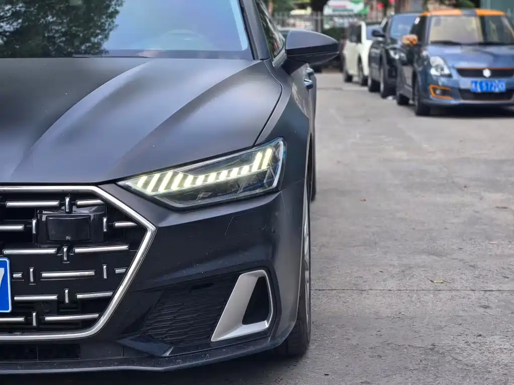 Audi A7L — фото 8