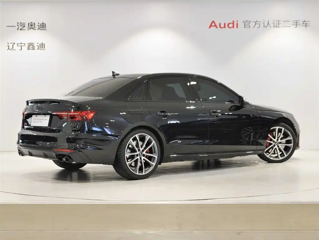 Audi S4 — фото 4