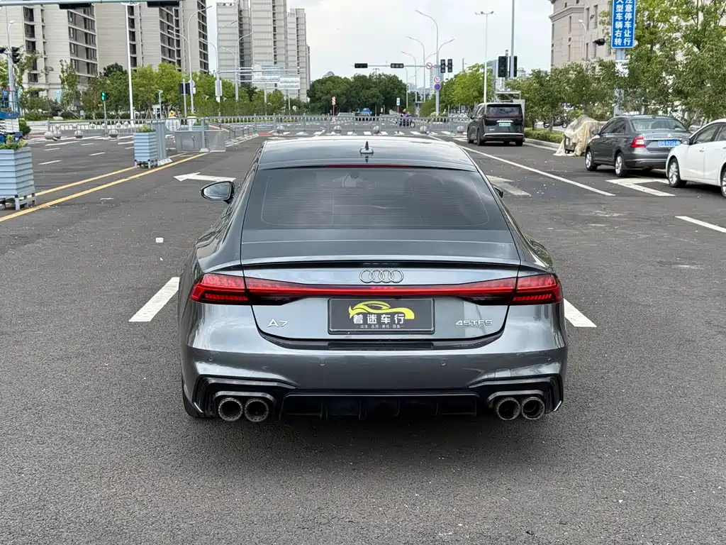 Audi A7 — фото 4