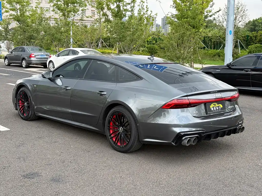 Audi A7 — фото 6