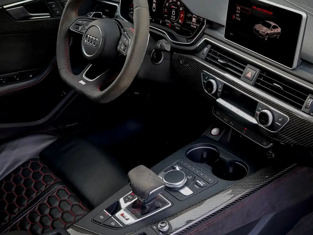 Audi RS 5 — фото 5
