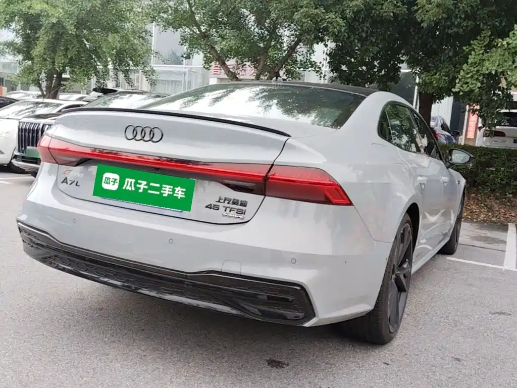 Audi A7L — фото 5
