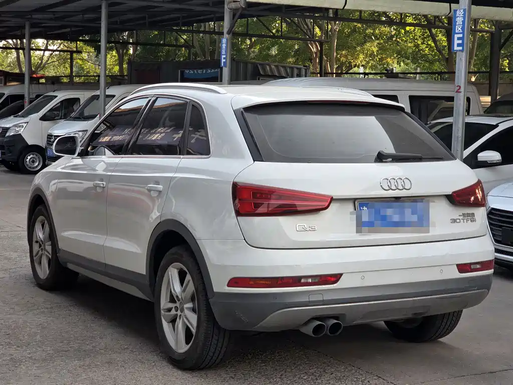Audi Q3 — фото 9