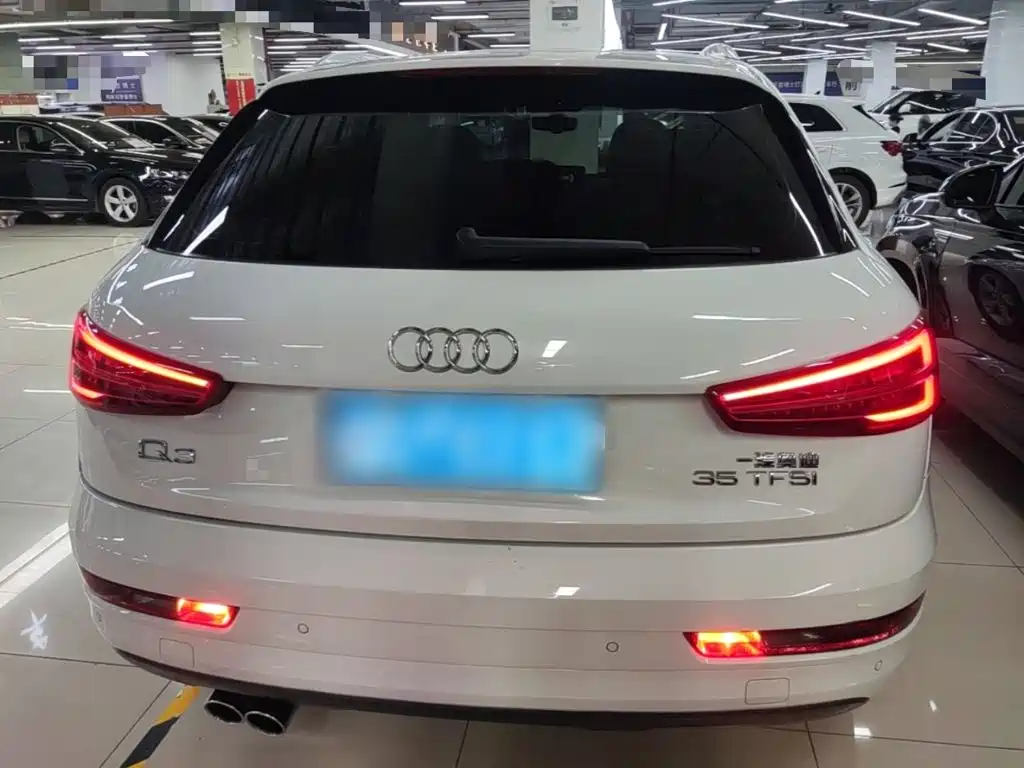 Audi Q3 — фото 6