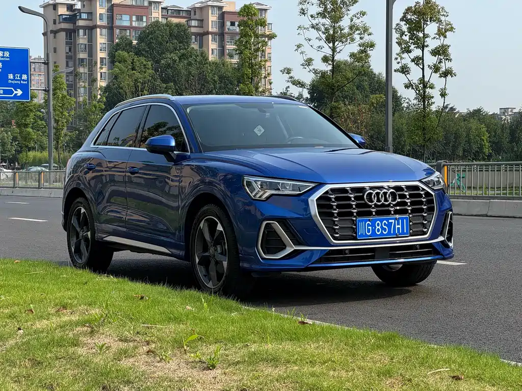 Audi Q3 — фото 3