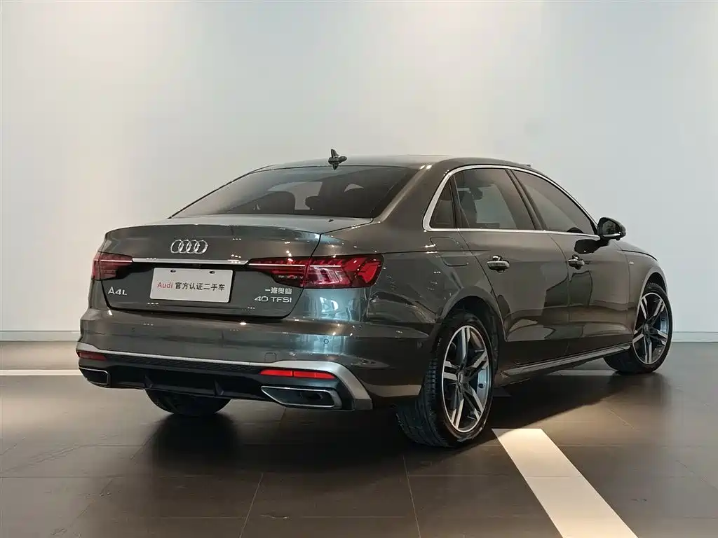 Audi A4L — фото 4