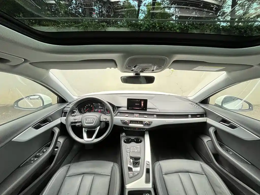 Audi A4 (Import) — фото 4