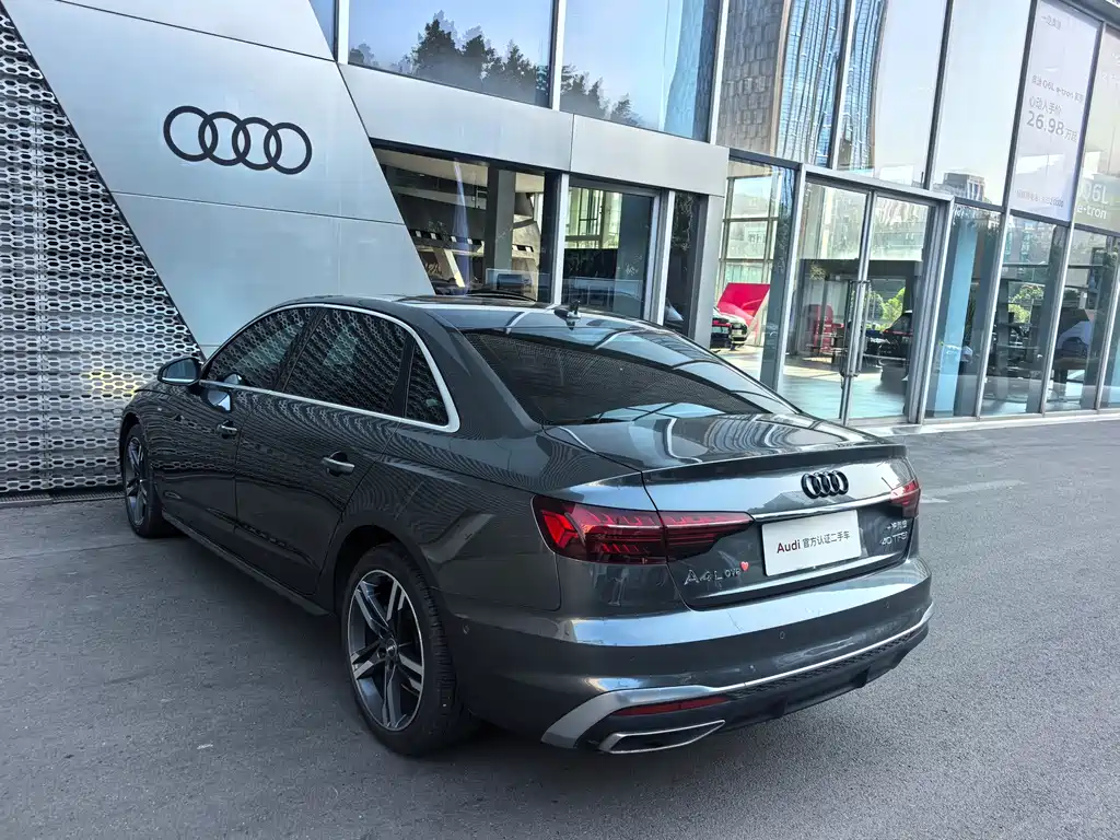 Audi A4L — фото 4