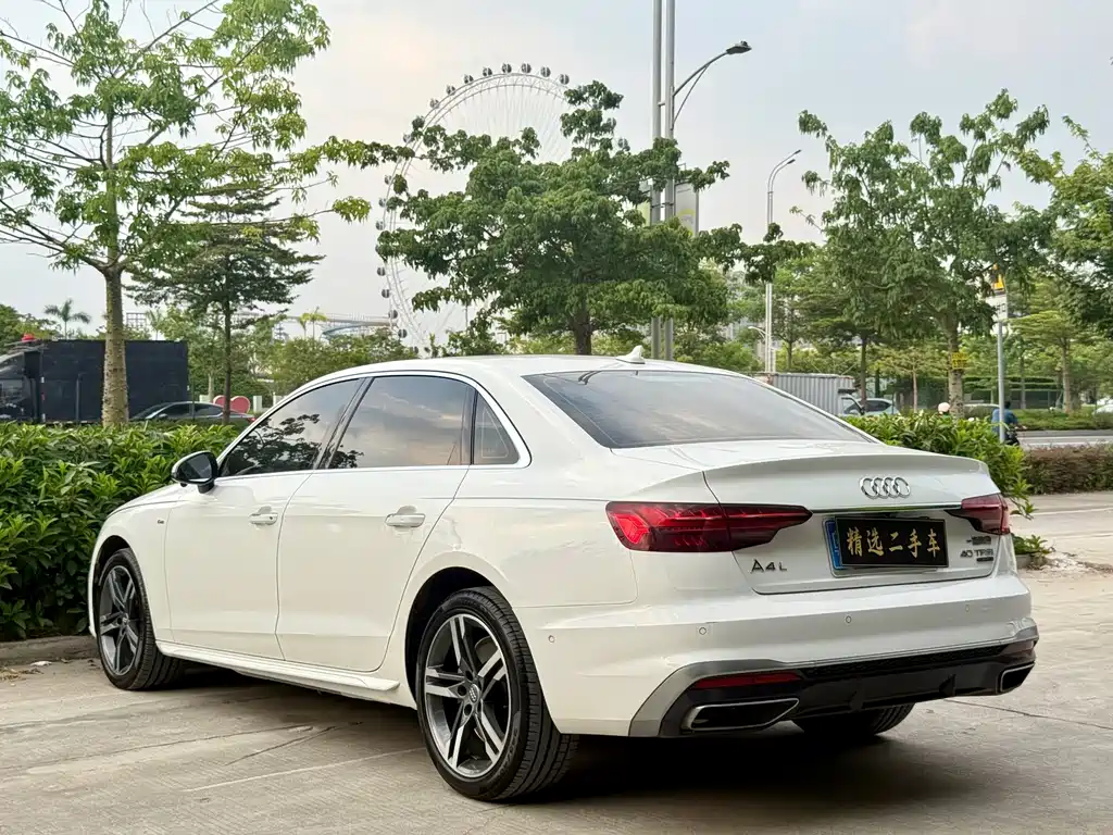 Audi A4L — фото 5