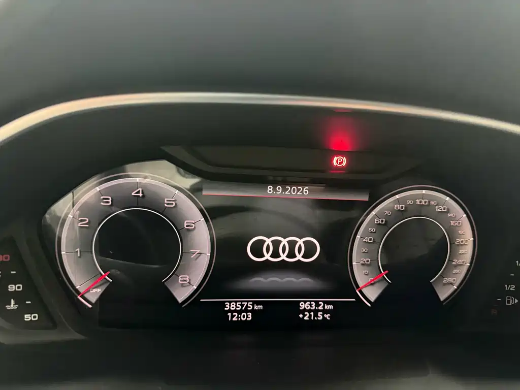 Audi Q3 — фото 4