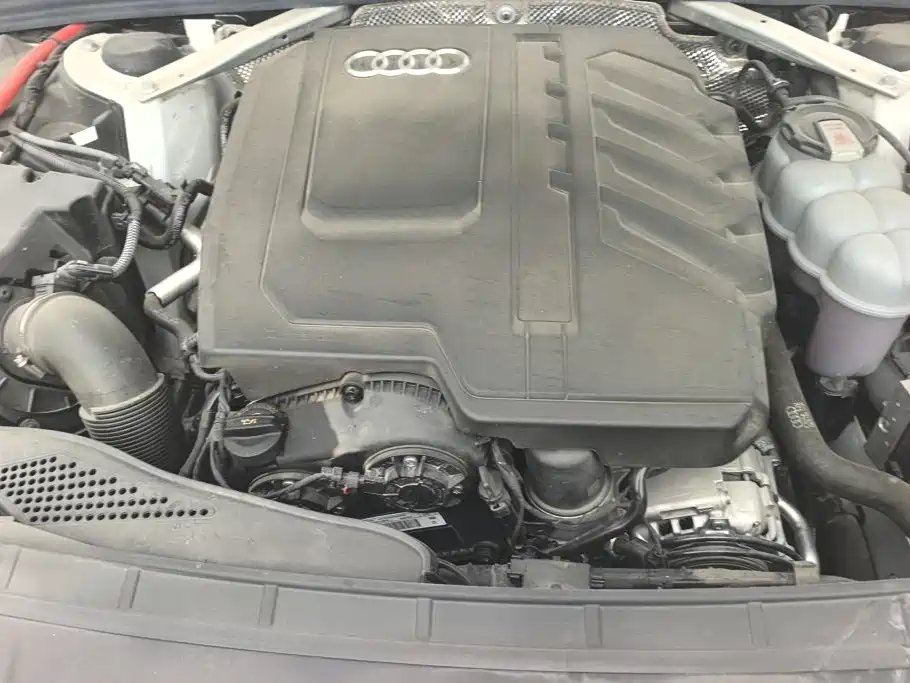 Audi A4L — фото 10