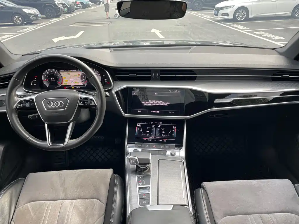 Audi A6L — фото 9