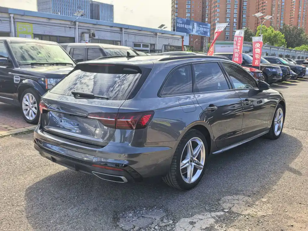 Audi A4 (Import) — фото 4