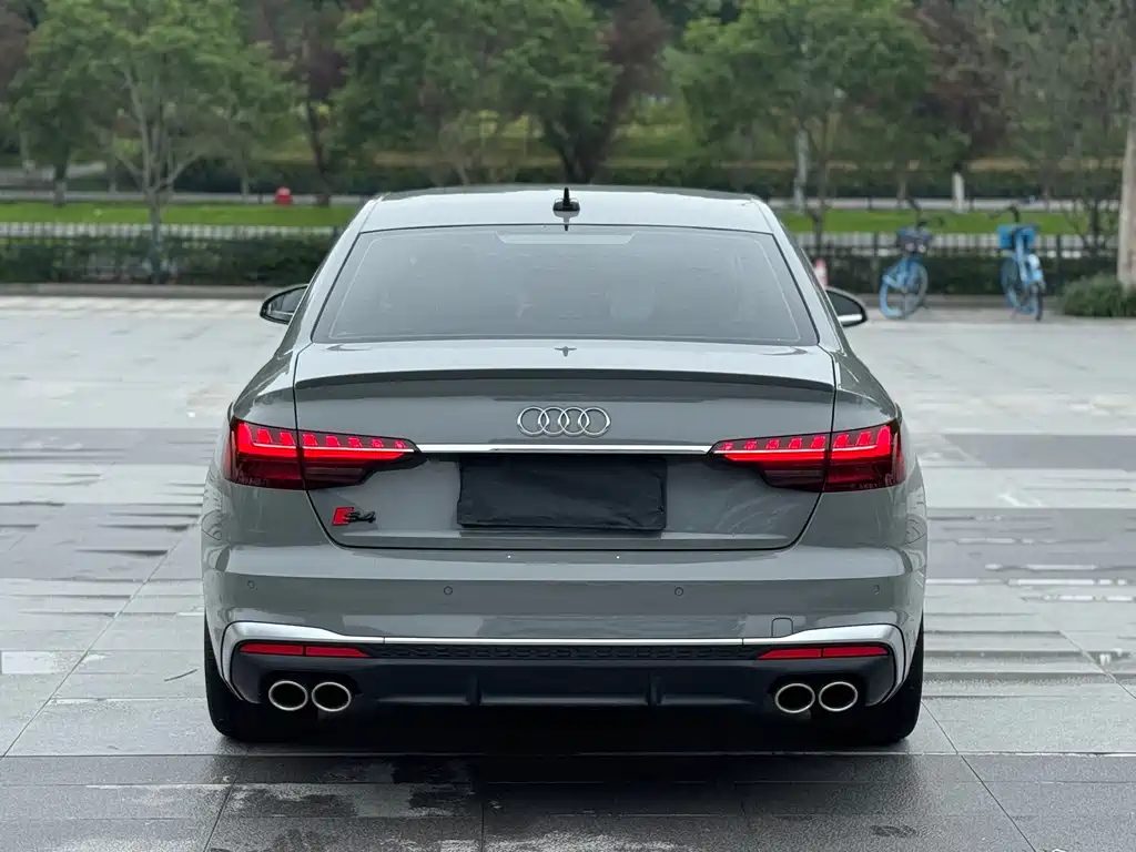 Audi S4 — фото 5