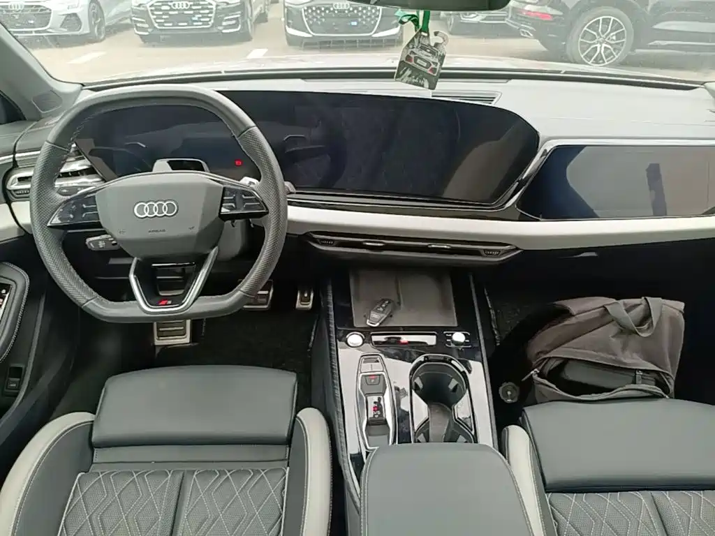 Audi A5L — фото 10