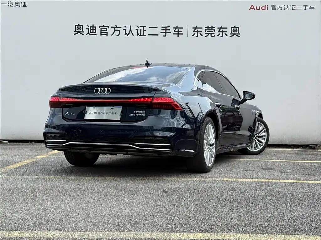 Audi A7L — фото 4