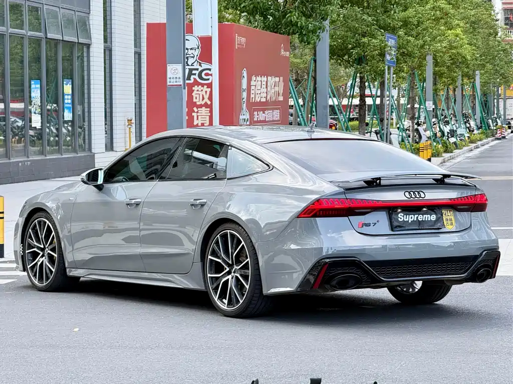 Audi A7 — фото 8