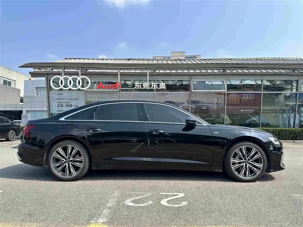 Audi A6L — фото 3