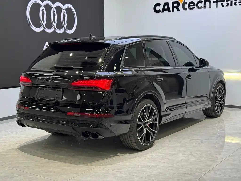 Audi Q7 — фото 4