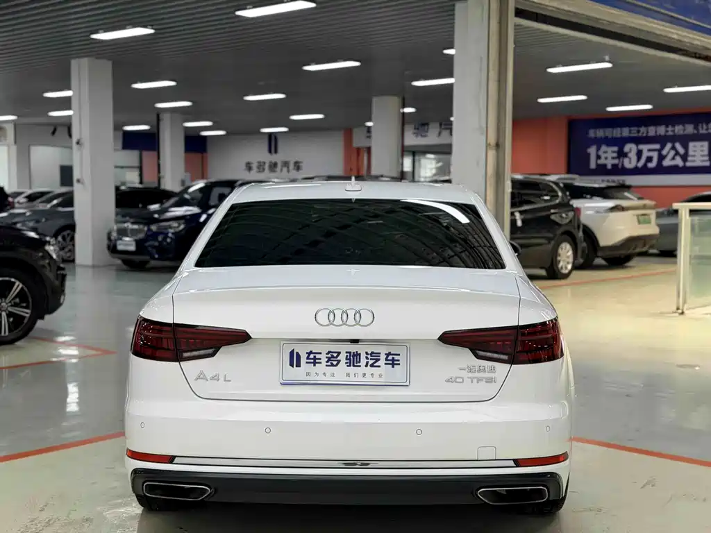 Audi A4L — фото 5