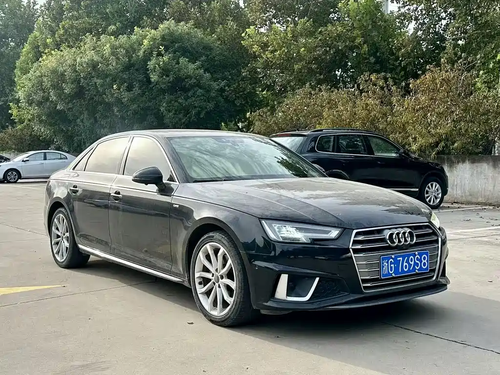 Audi A4L — фото 3