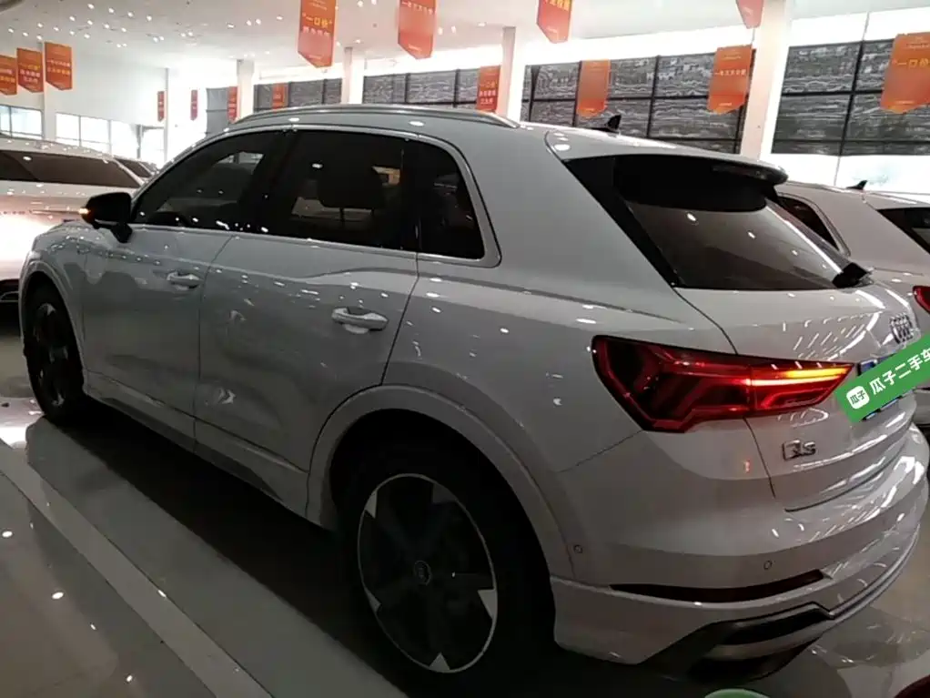 Audi Q3 — фото 5