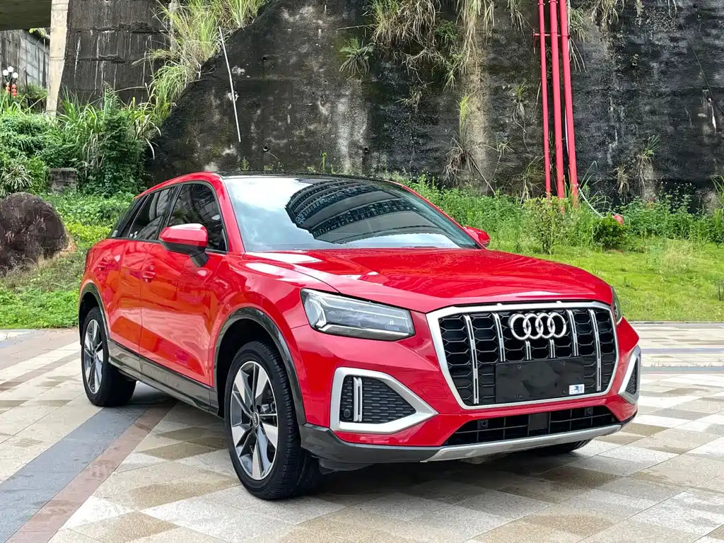 Audi Q2L — фото 3