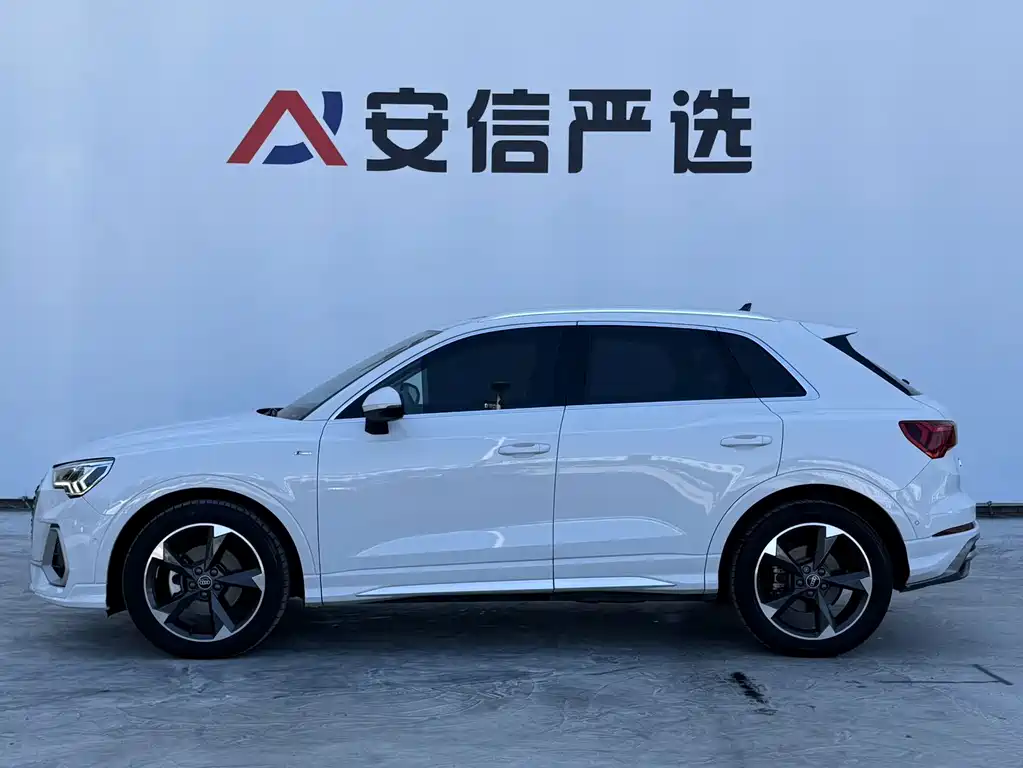 Audi Q3 — фото 7