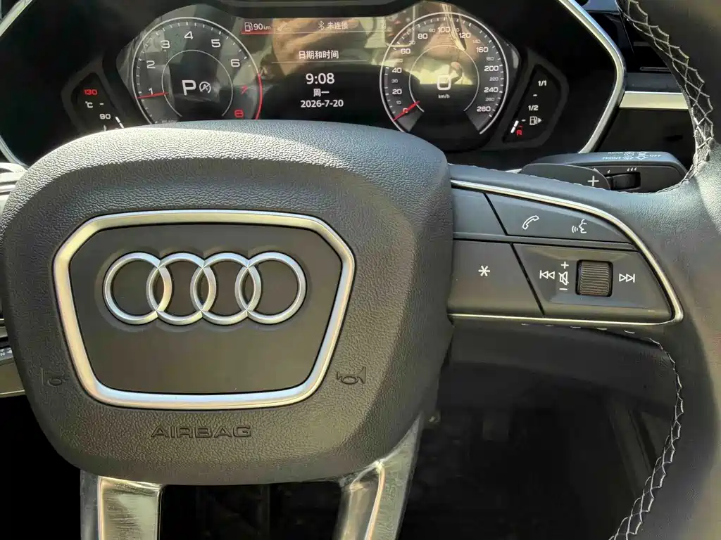 Audi Q3 — фото 22