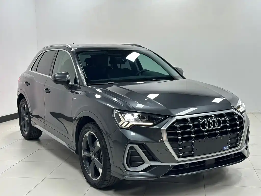 Audi Q3 — фото 3