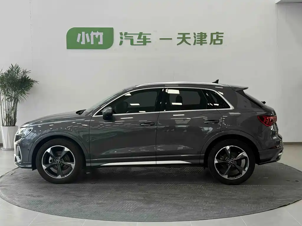 Audi Q3 — фото 5