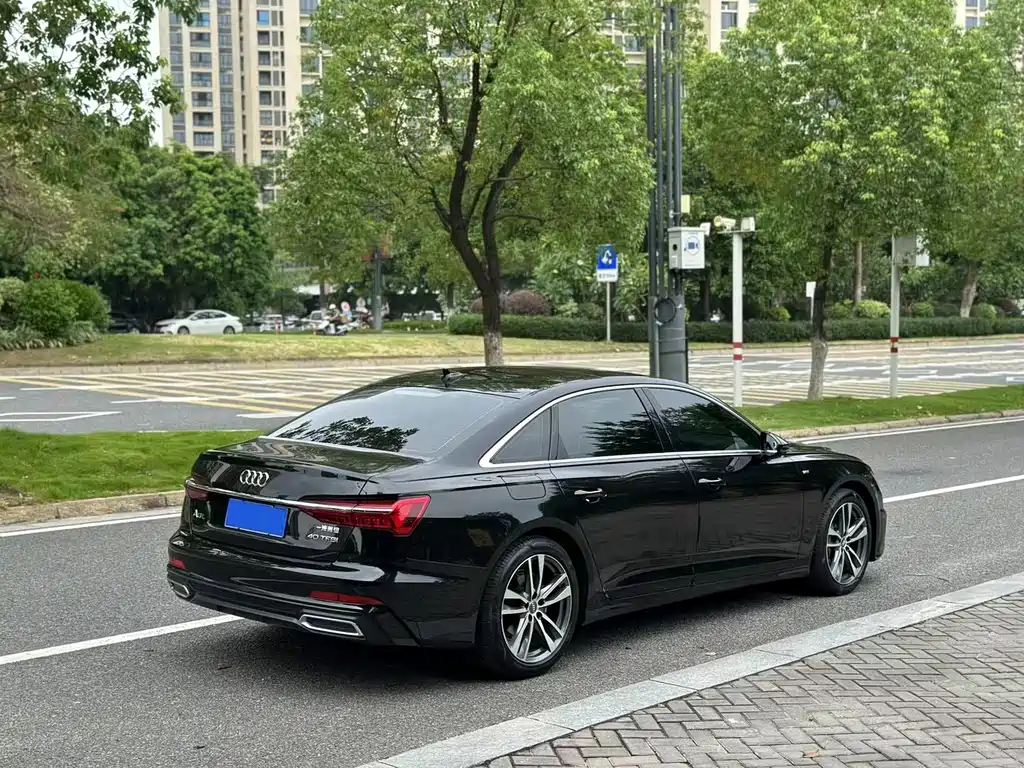 Audi A6L — фото 5