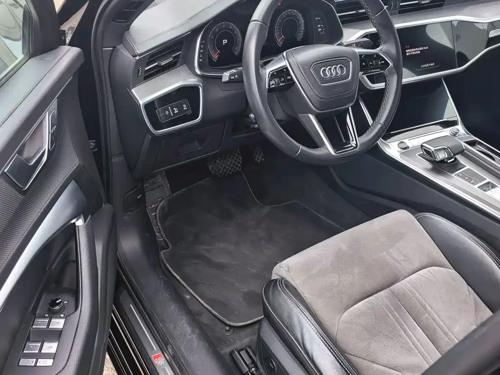 Audi A6L — фото 5