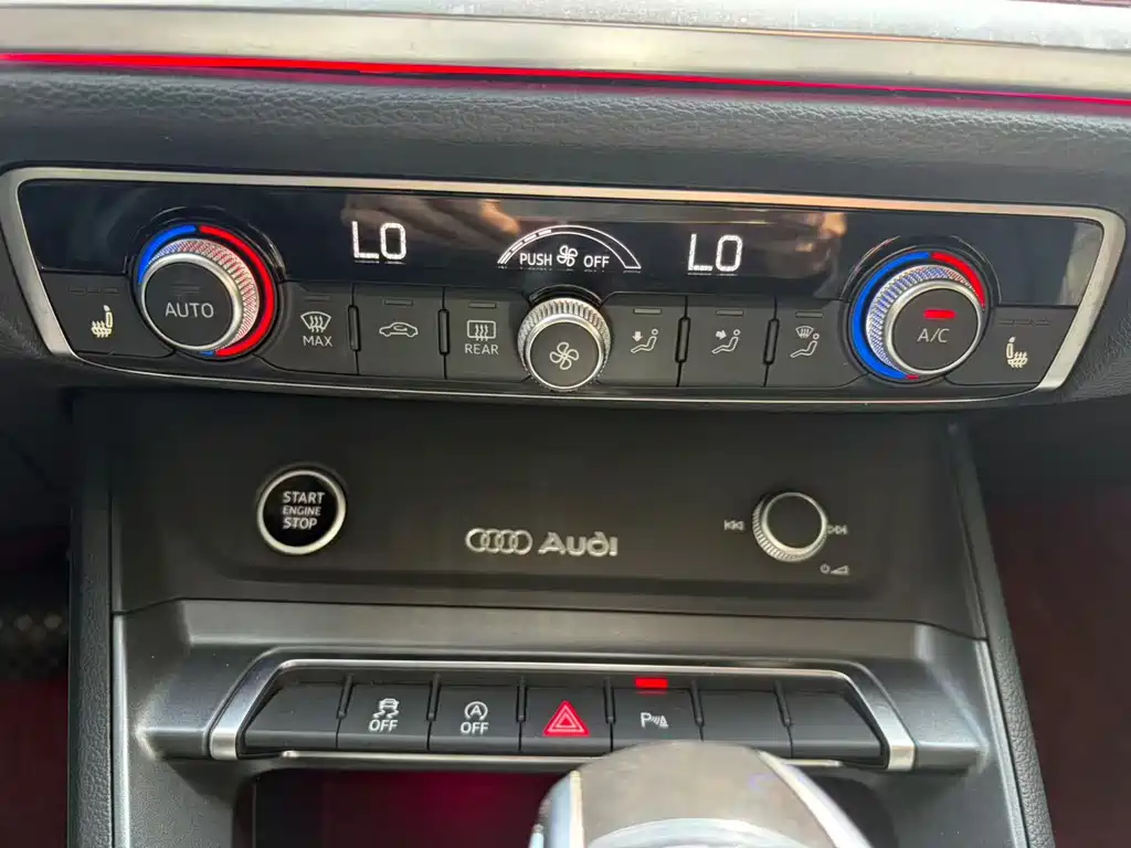 Audi Q3 Sportback — фото 14