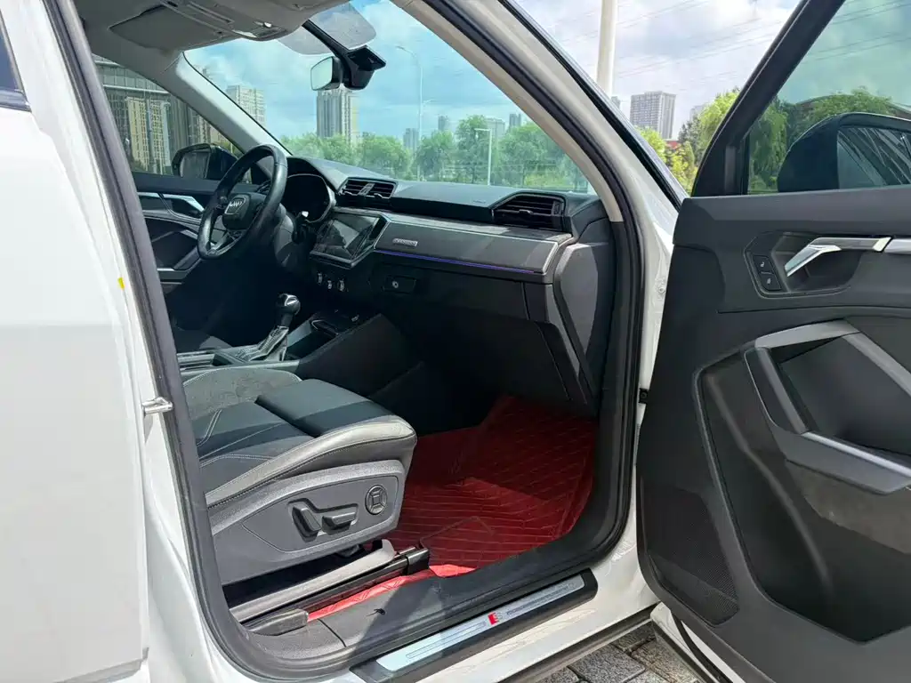 Audi Q3 Sportback — фото 6
