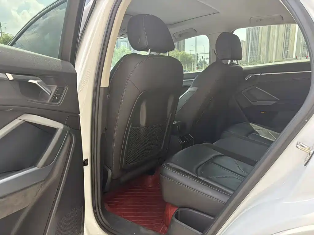Audi Q3 Sportback — фото 10