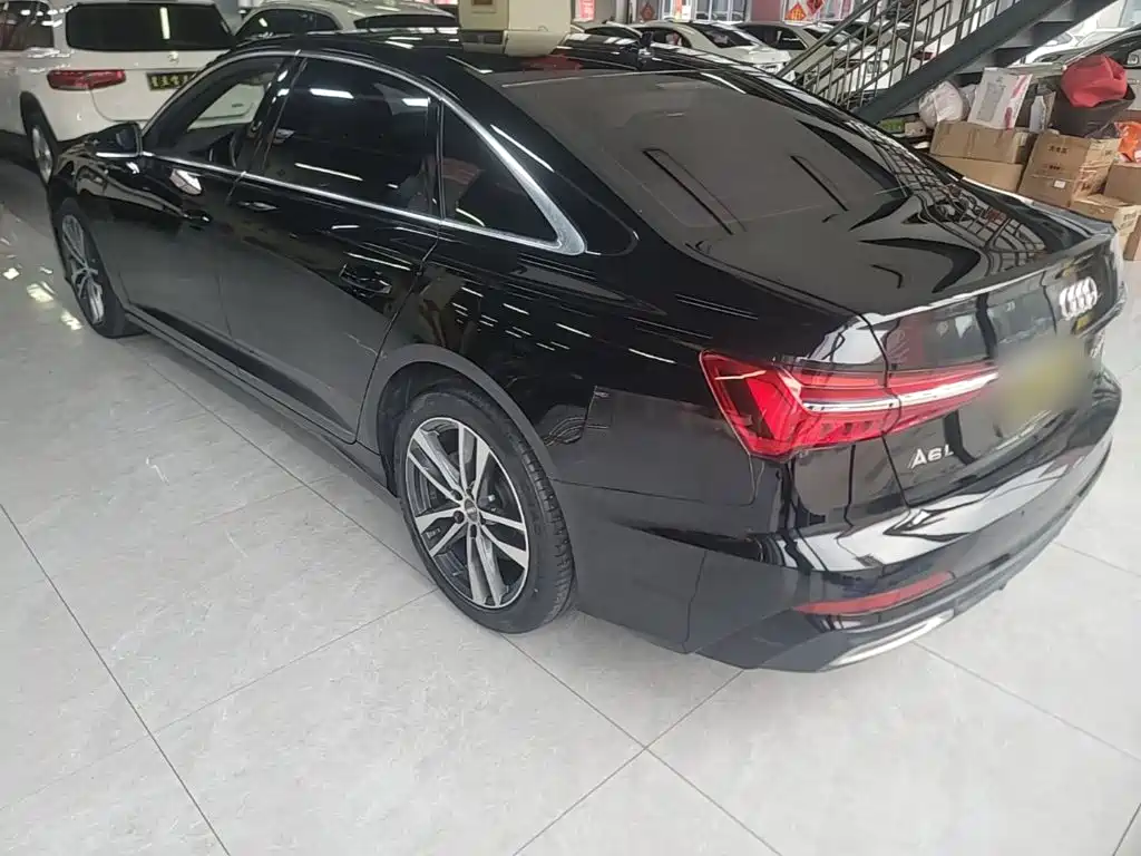Audi A6L — фото 5