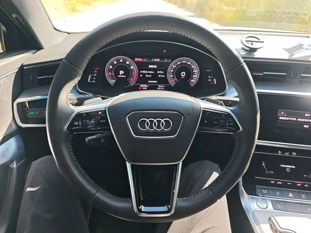 Audi A6L — фото 11
