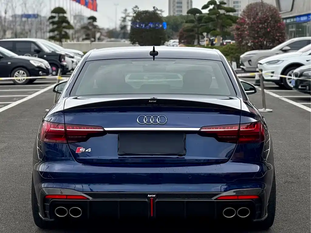 Audi S4 — фото 10