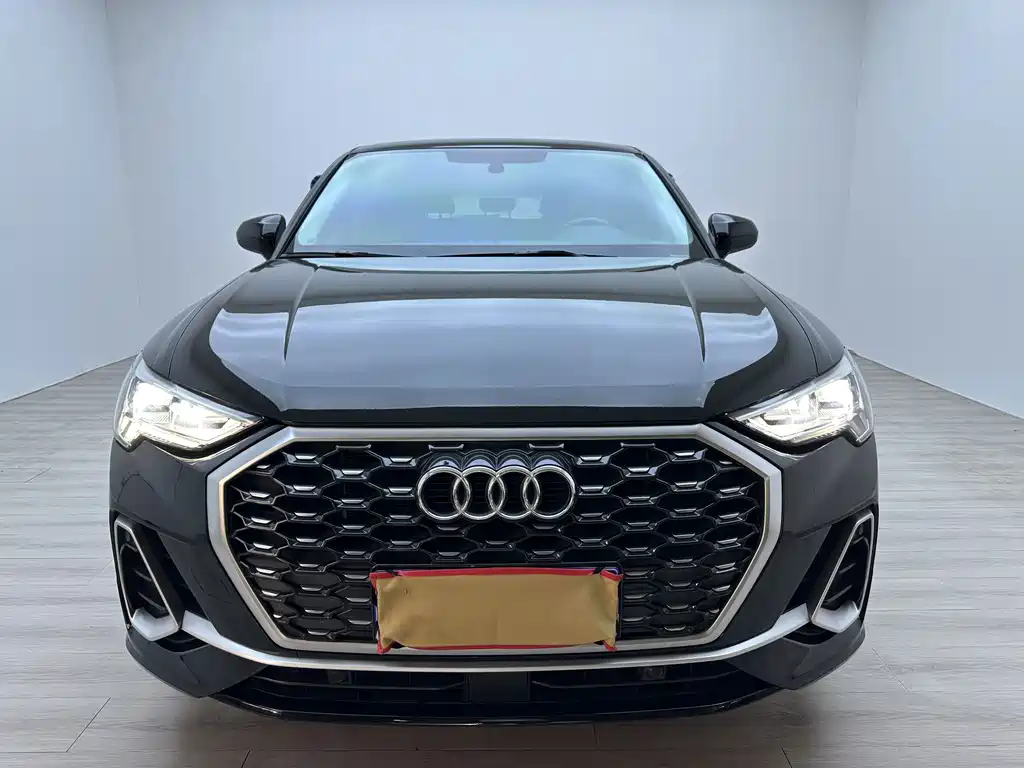 Audi Q3 Sportback — фото 2