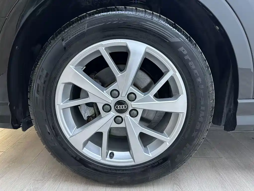 Audi Q3 Sportback — фото 20