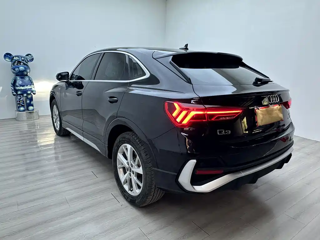 Audi Q3 Sportback — фото 3
