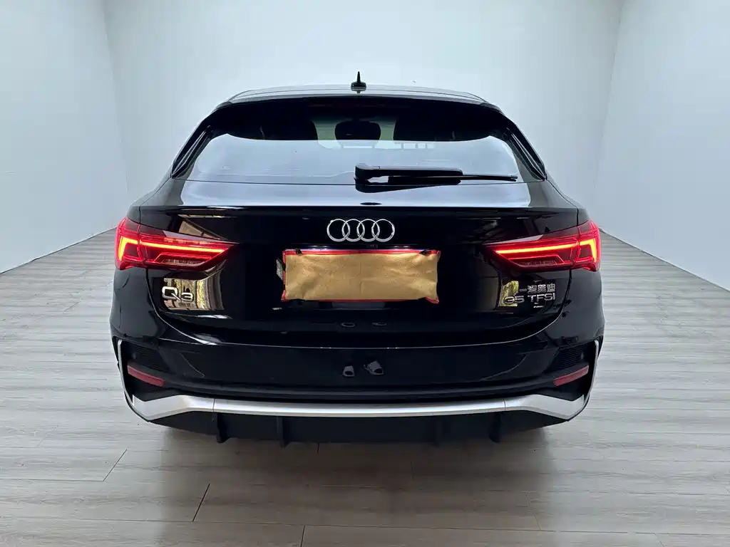 Audi Q3 Sportback — фото 5