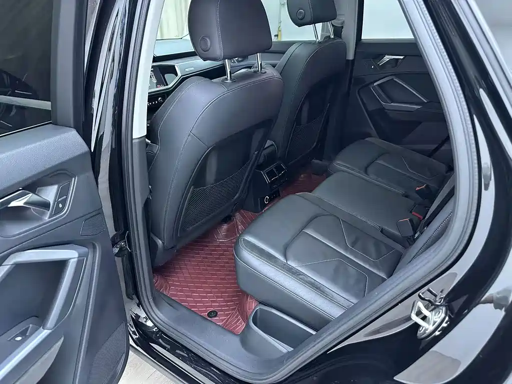 Audi Q3 Sportback — фото 6