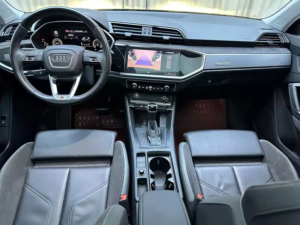 Audi Q3 Sportback — фото 8