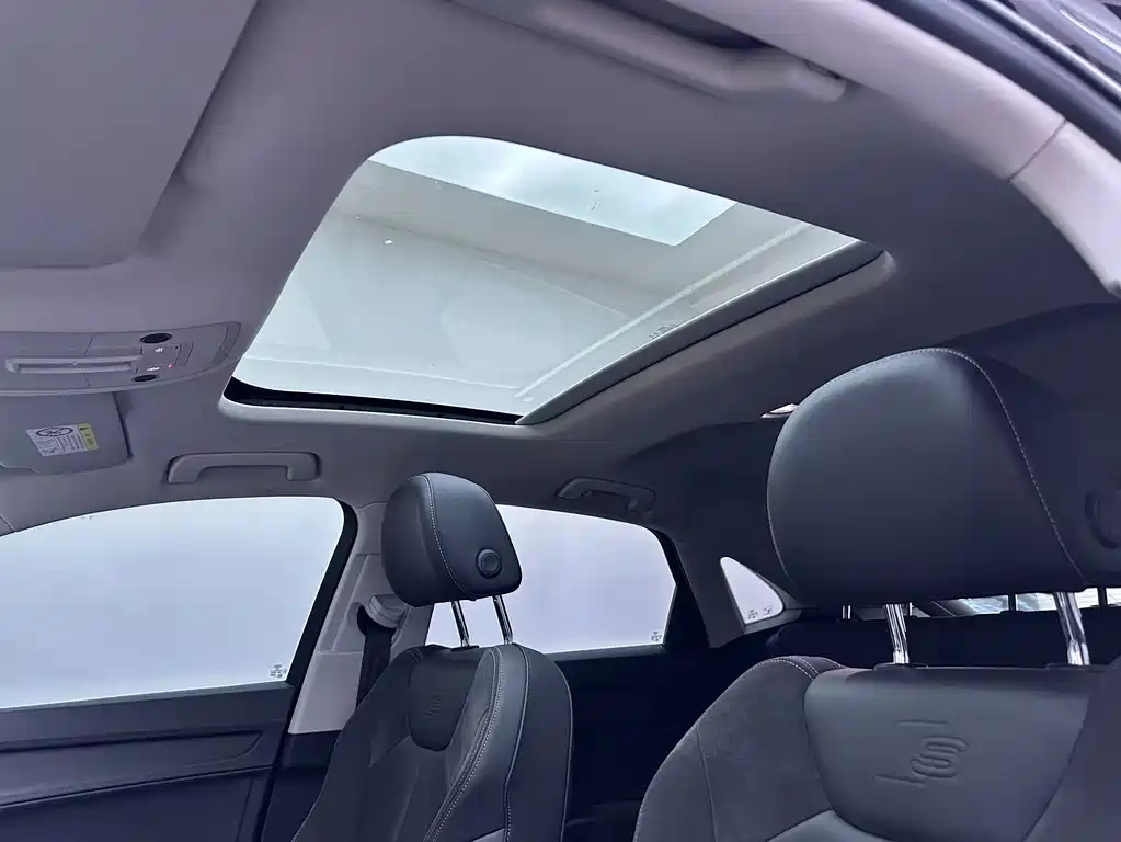 Audi Q3 Sportback — фото 9