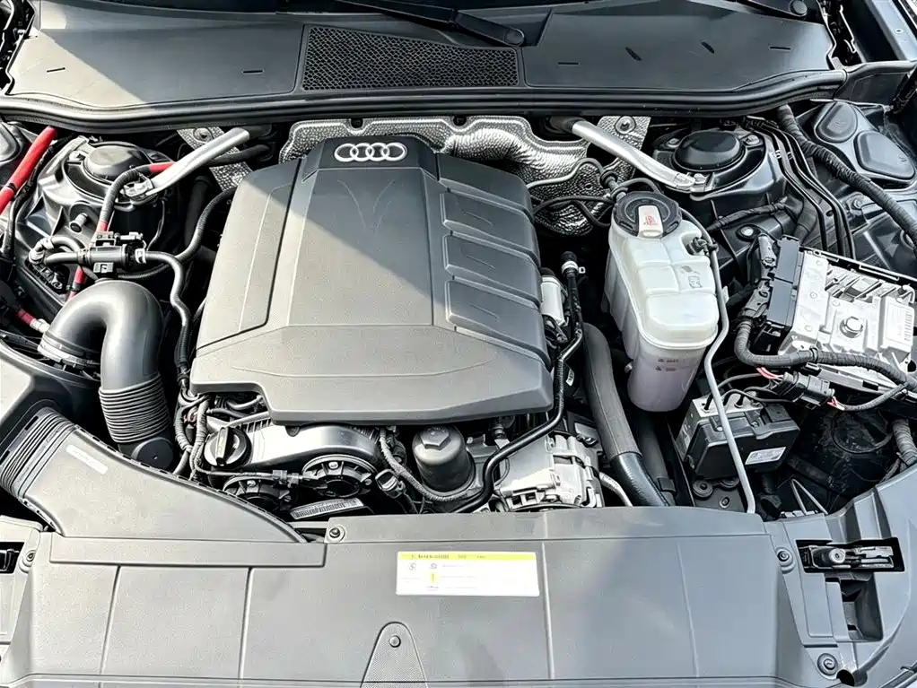 Audi A6L — фото 14