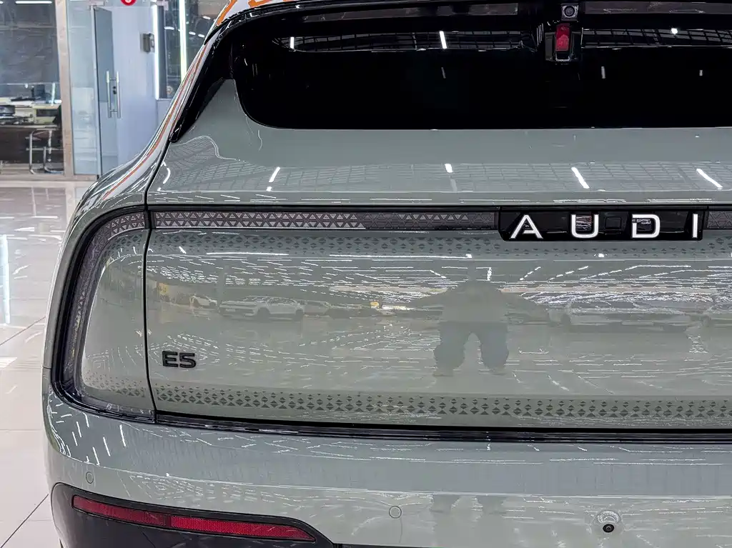 Audi E5 Sportback — фото 23